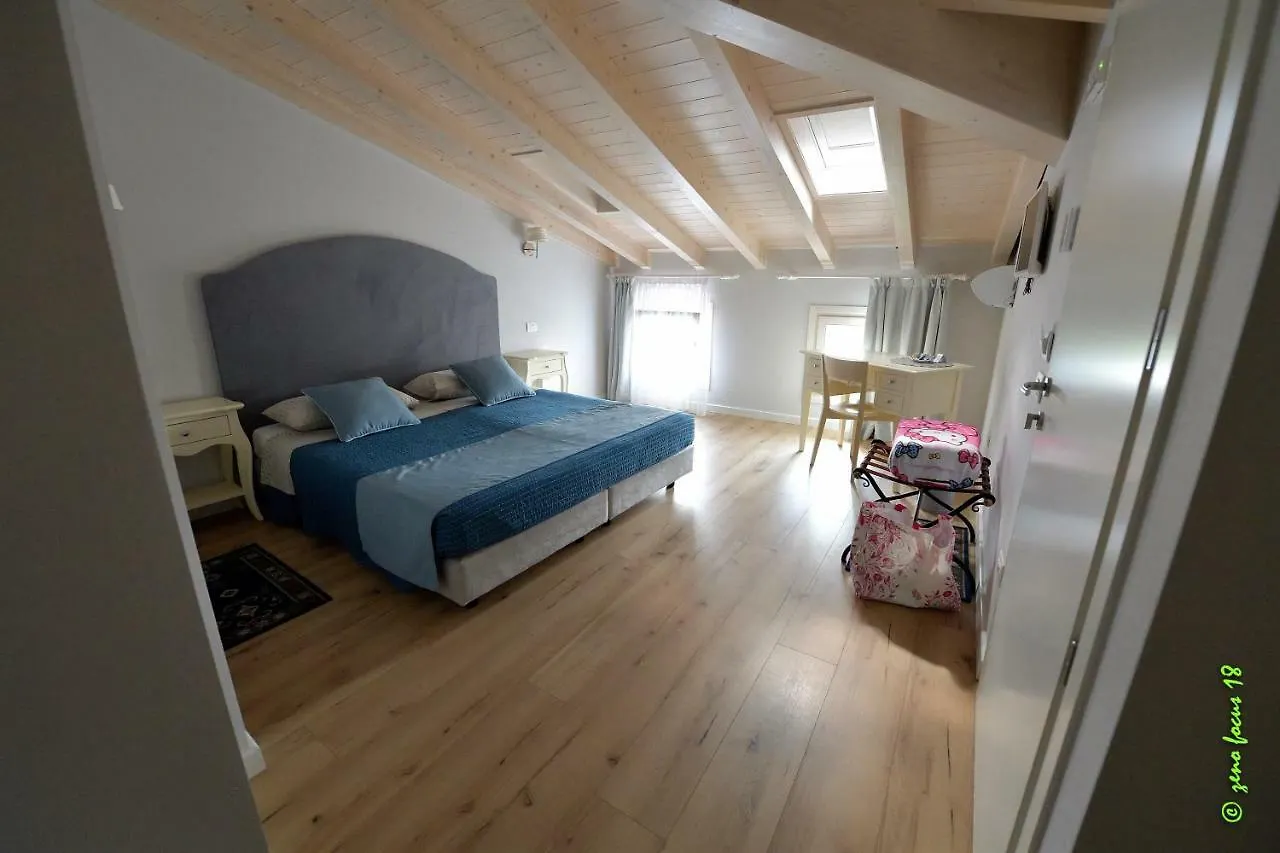 게스트하우스 Spagnoi Rooms 카스텔누보델가다 이탈리아