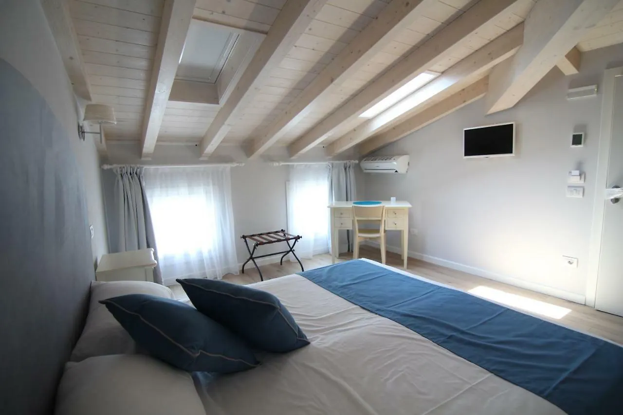 Spagnoi Rooms Castelnuovo del Garda Maison d'hôtes